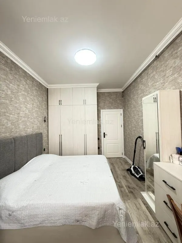 Satılır 2 otaqlı yeni tikili 60 m²