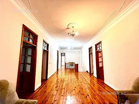 Satılır 7 otaqlı həyət evi 400 m²