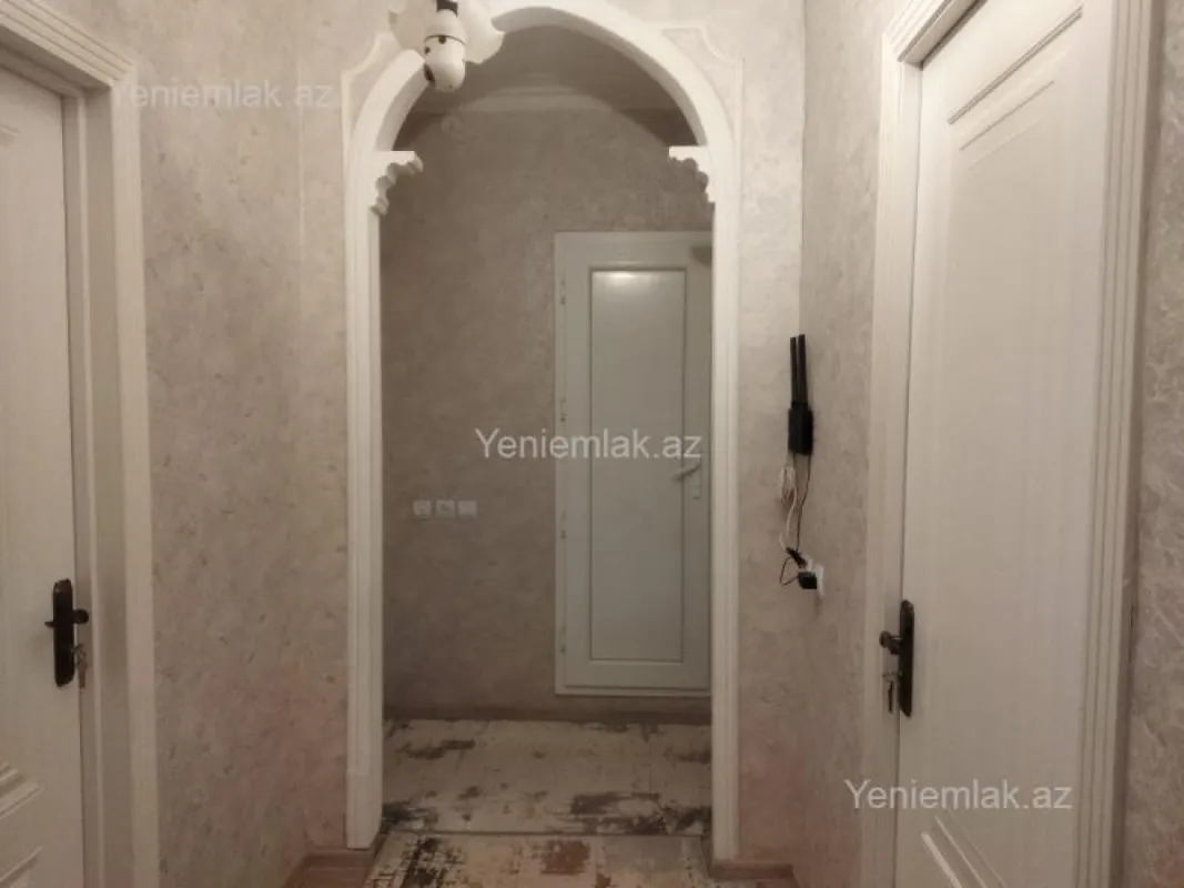 Satılır 3 otaqlı köhnə tikili 70 m²