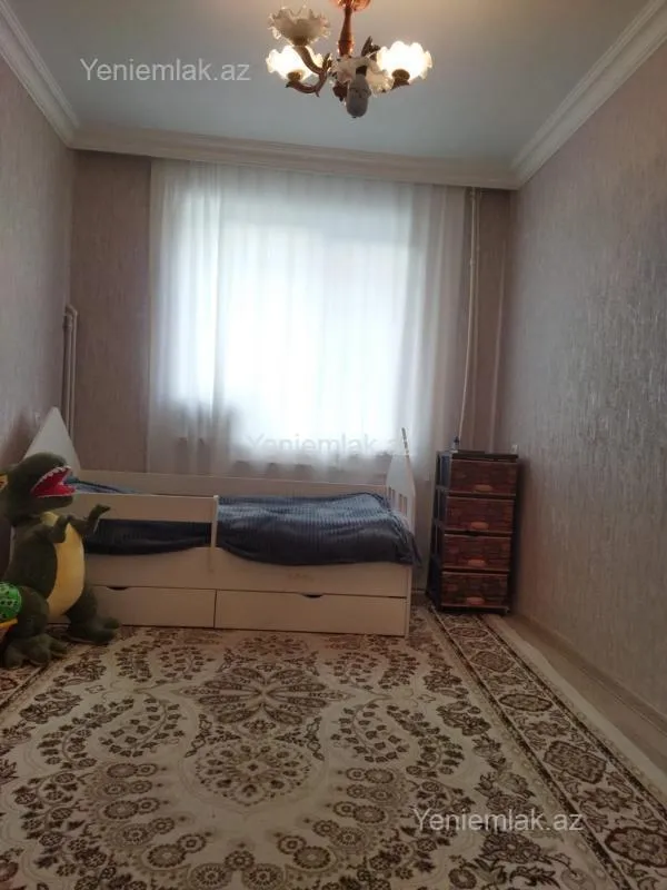Satılır 3 otaqlı köhnə tikili 70 m²