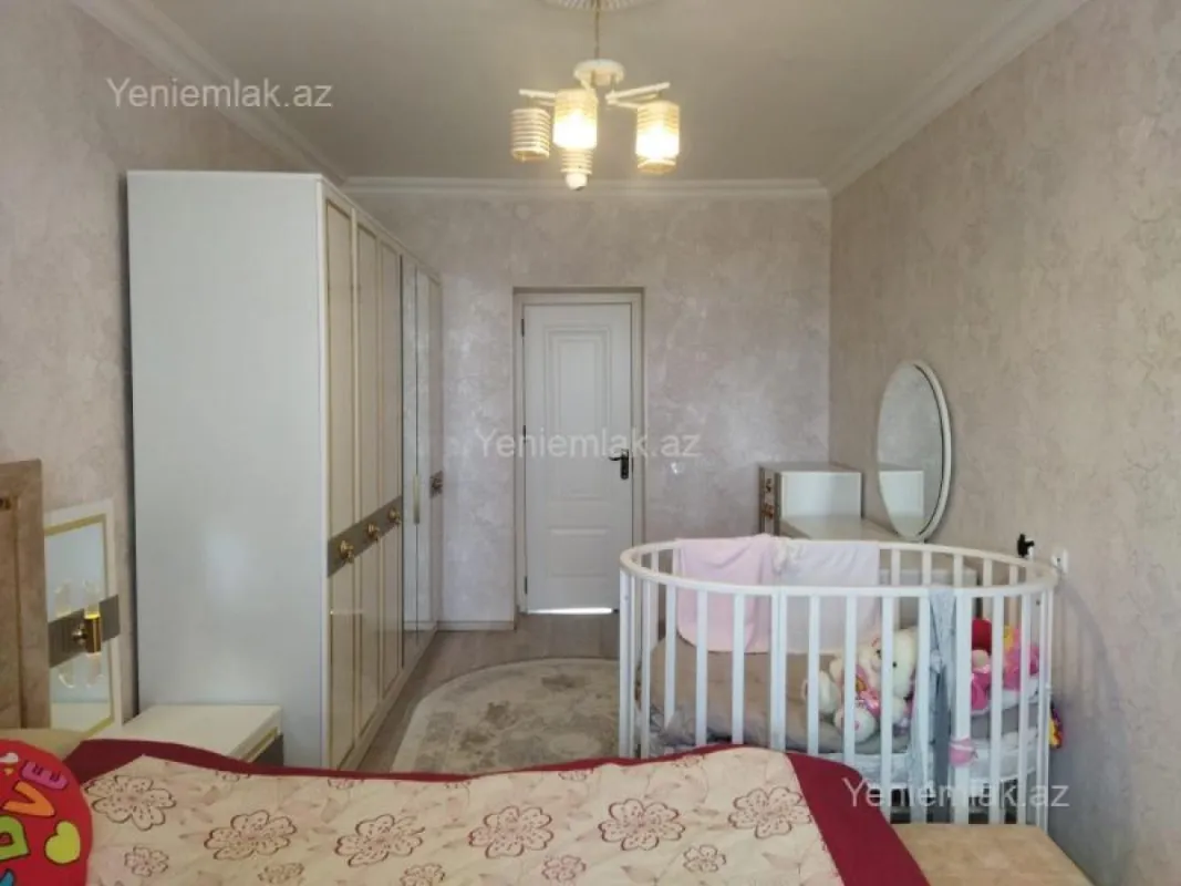 Satılır 3 otaqlı köhnə tikili 70 m²