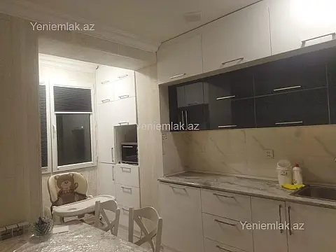 Satılır 3 otaqlı köhnə tikili 70 m²