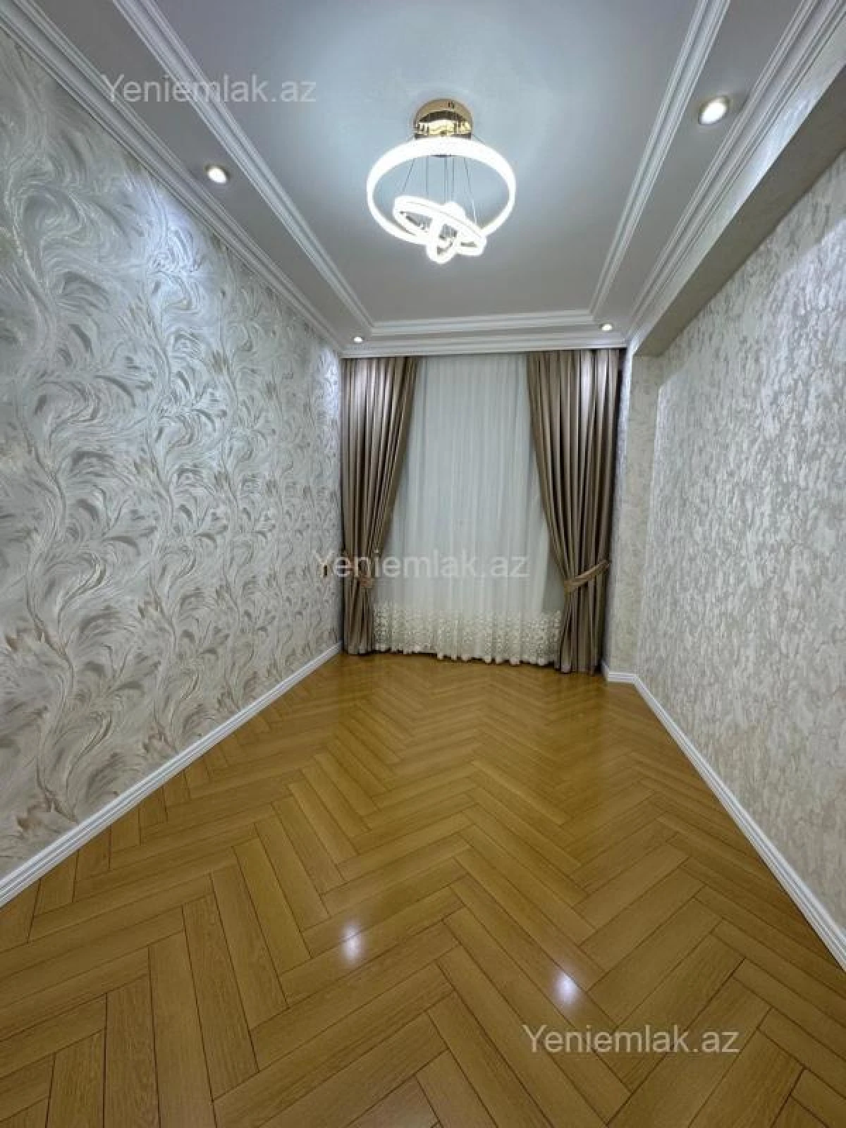 Satılır 2 otaqlı yeni tikili 65 m²
