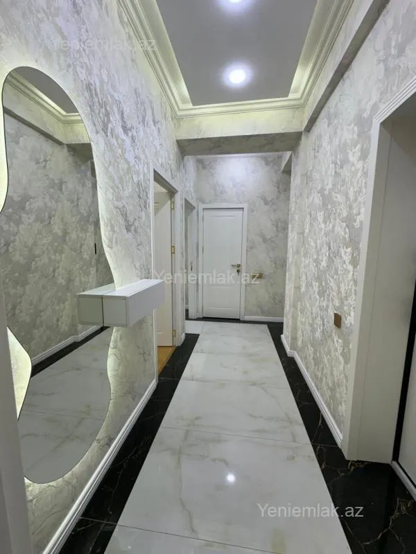 Satılır 2 otaqlı yeni tikili 65 m²
