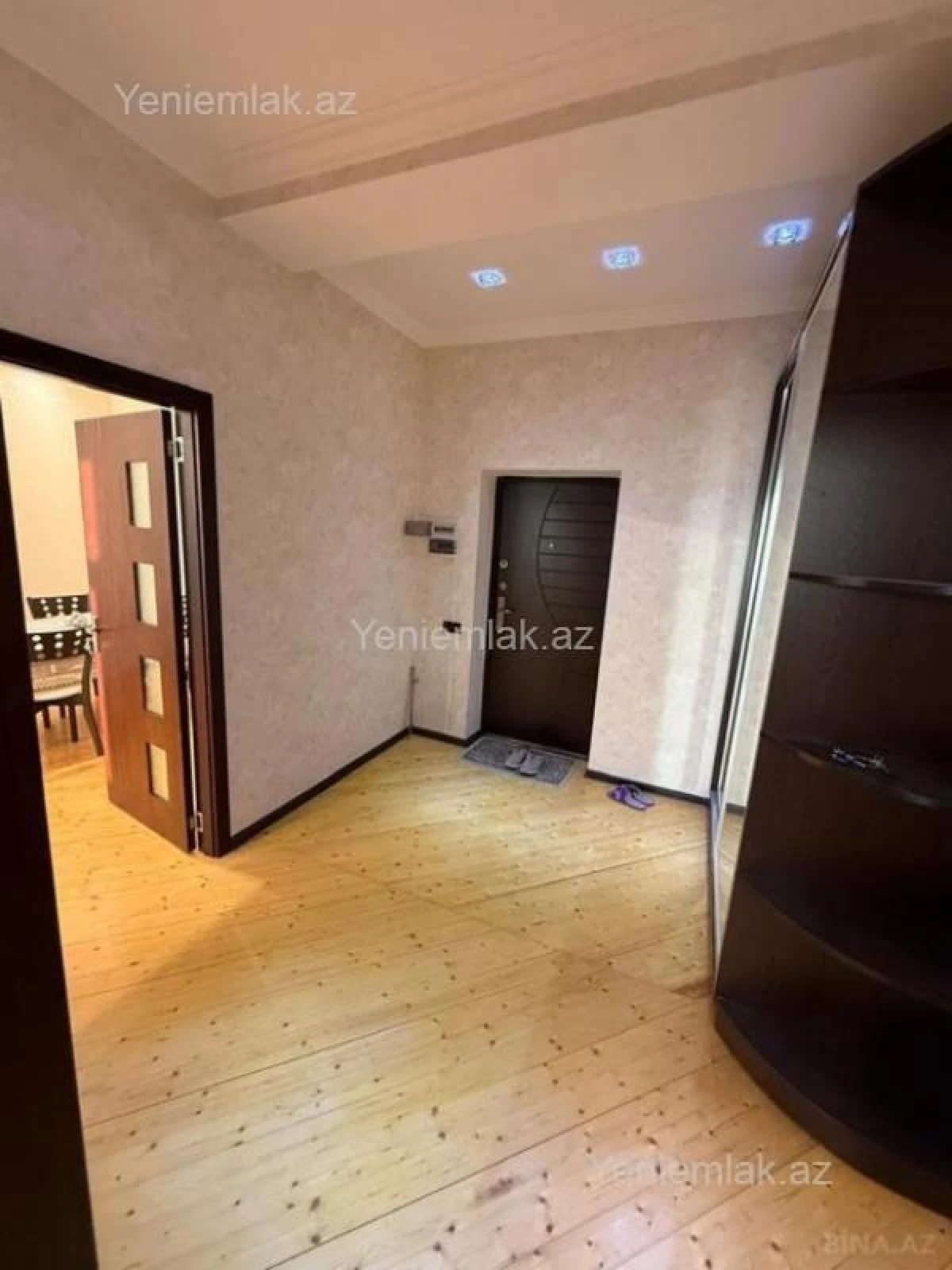 Satılır 3 otaqlı yeni tikili 120 m²