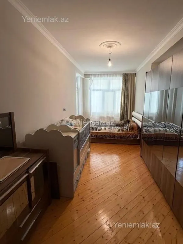 Satılır 3 otaqlı yeni tikili 120 m²