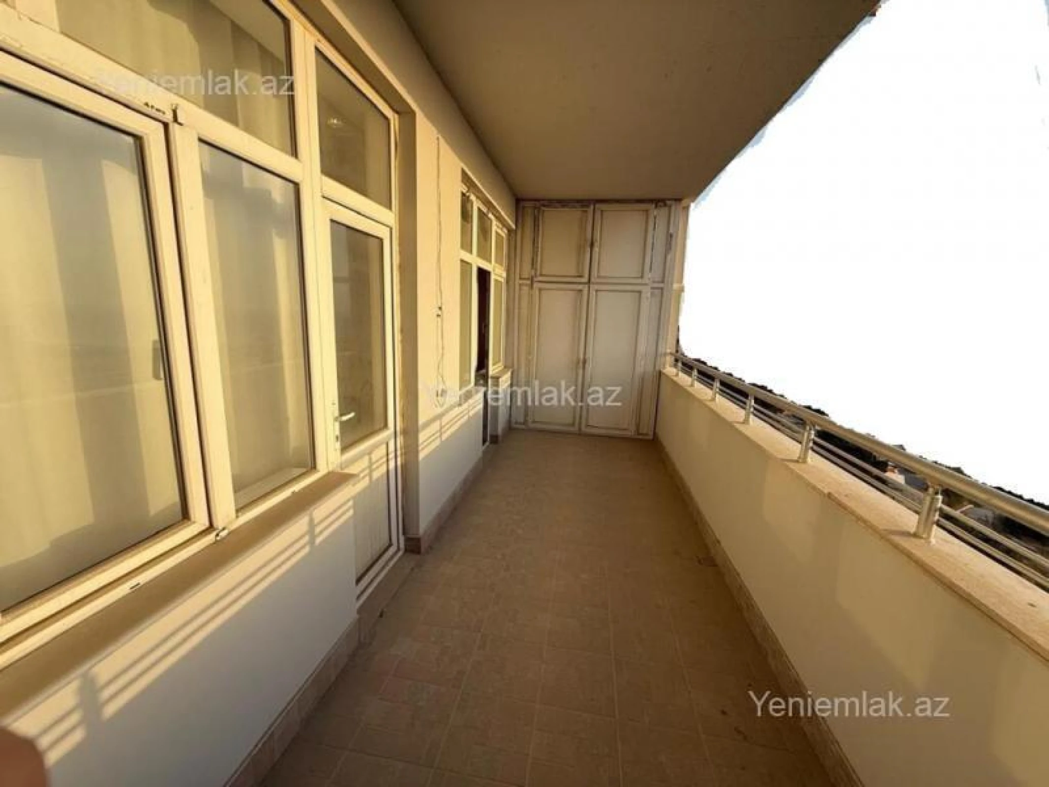 Satılır 3 otaqlı yeni tikili 120 m²