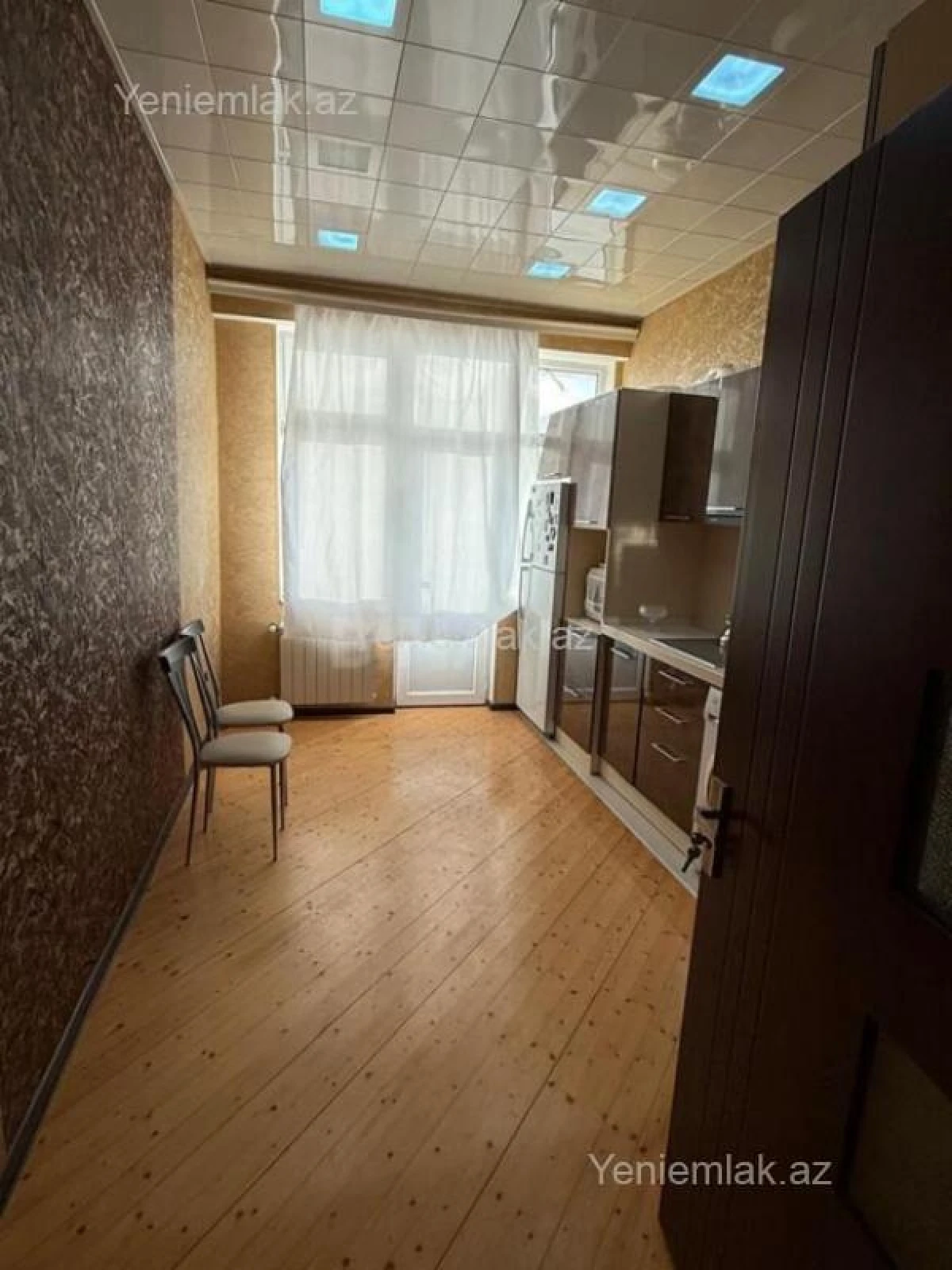 Satılır 3 otaqlı yeni tikili 120 m²