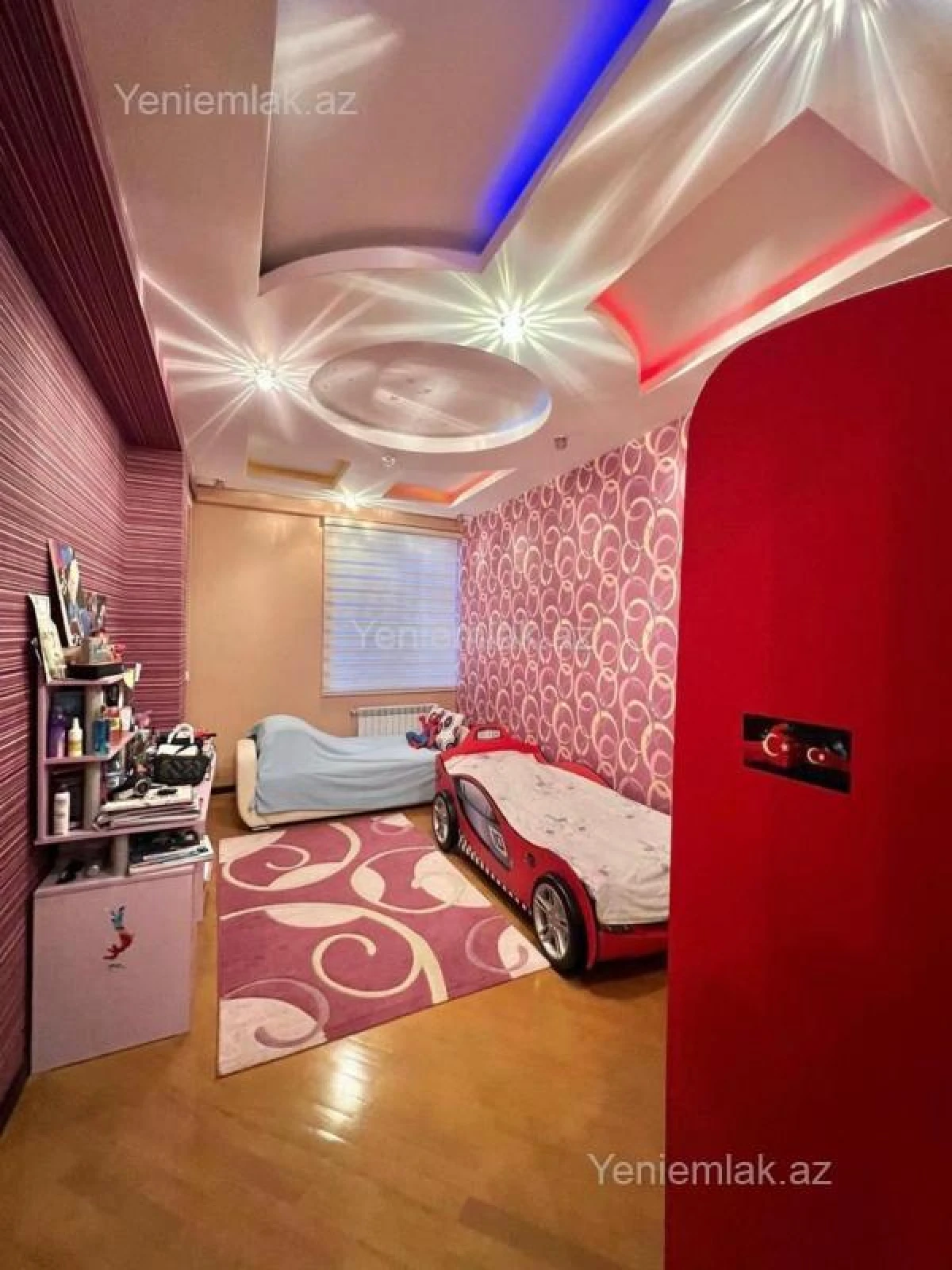 Satılır 3 otaqlı yeni tikili 140 m²