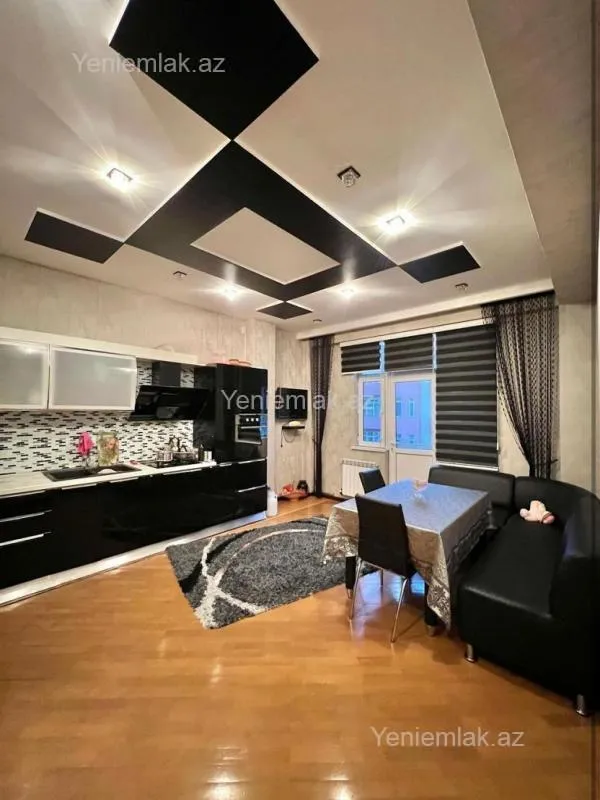 Satılır 3 otaqlı yeni tikili 140 m²