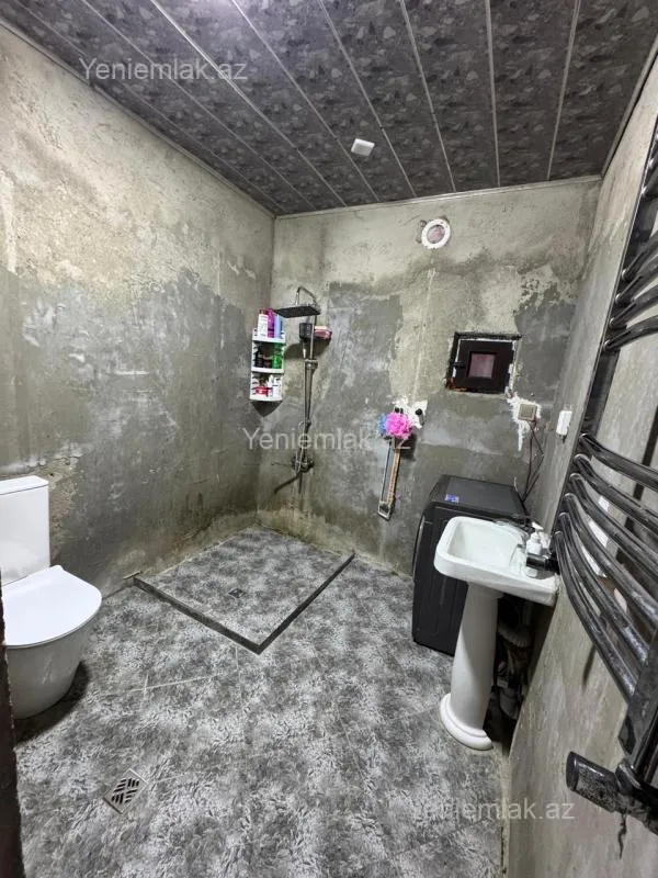 Satılır 3 otaqlı həyət evi 100 m²
