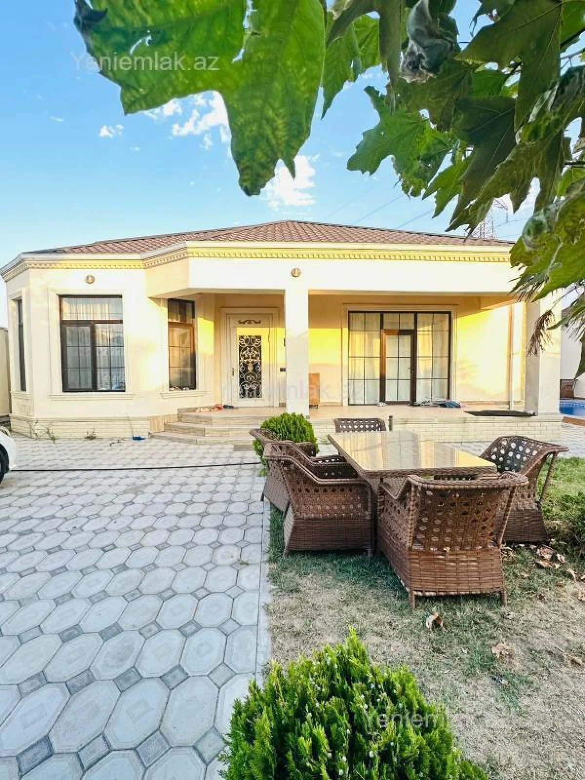 Satılır 4 otaqlı həyət evi 130 m²