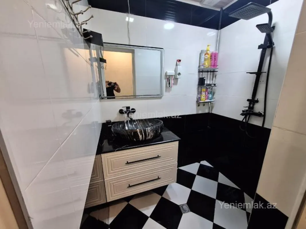 Satılır 3 otaqlı köhnə tikili 78 m²