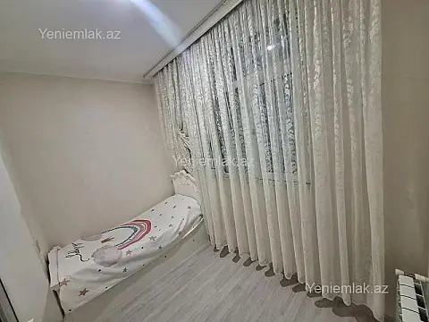 Satılır 3 otaqlı köhnə tikili 78 m²