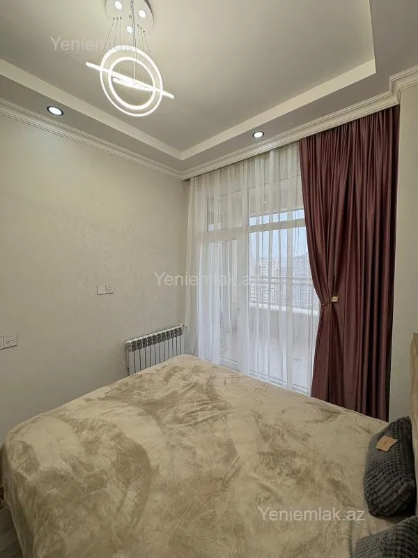 Satılır 2 otaqlı yeni tikili 65 m²