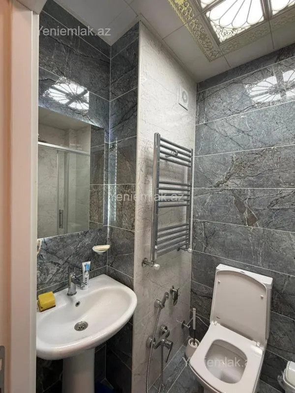 Satılır 2 otaqlı yeni tikili 45 m²