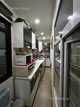 Satılır 3 otaqlı köhnə tikili 75 m²