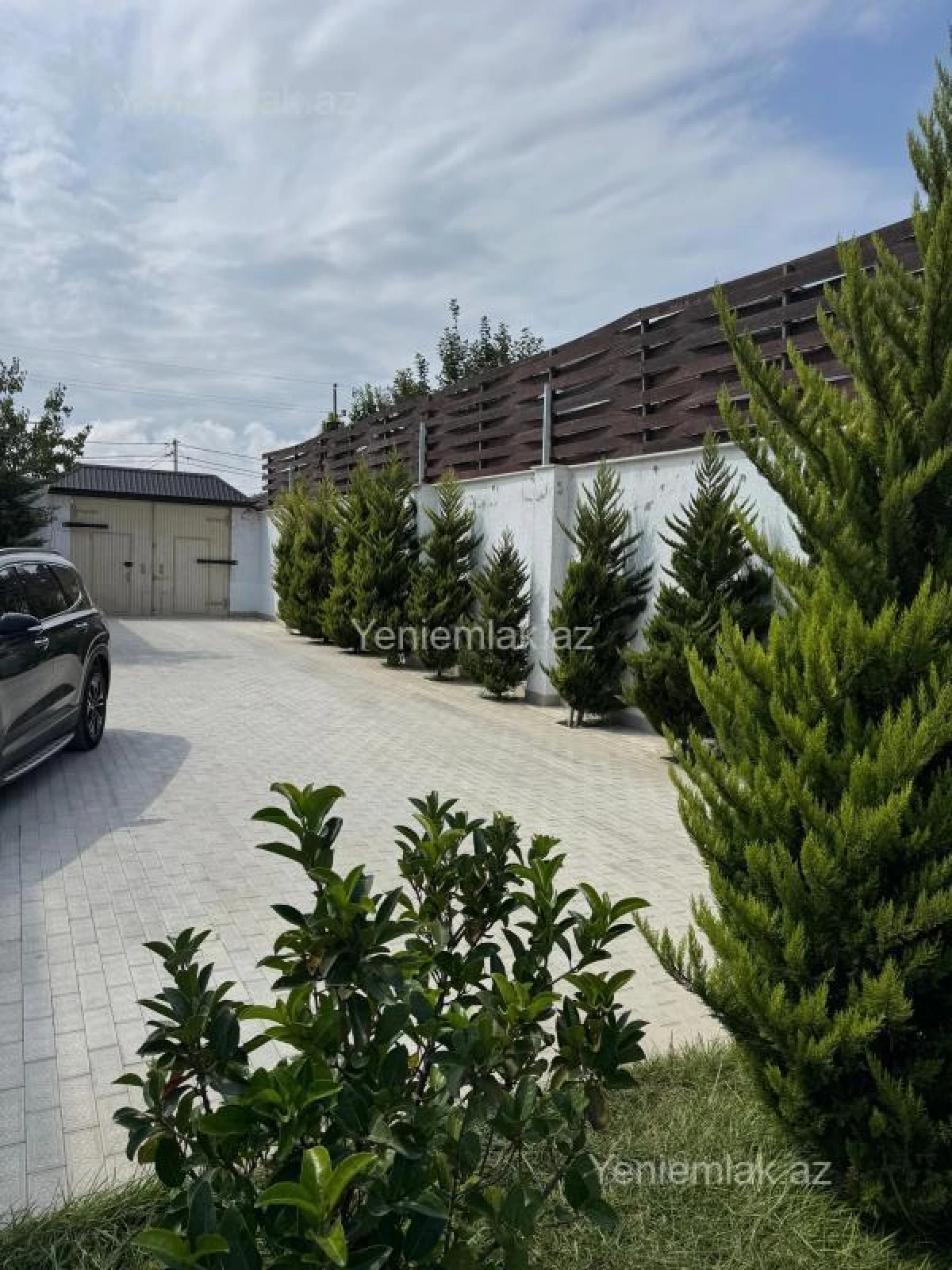 Satılır 5 otaqlı həyət evi 380 m²
