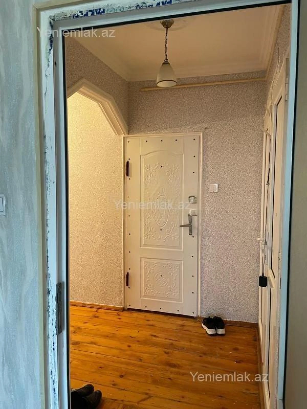 Satılır 2 otaqlı köhnə tikili 54 m²