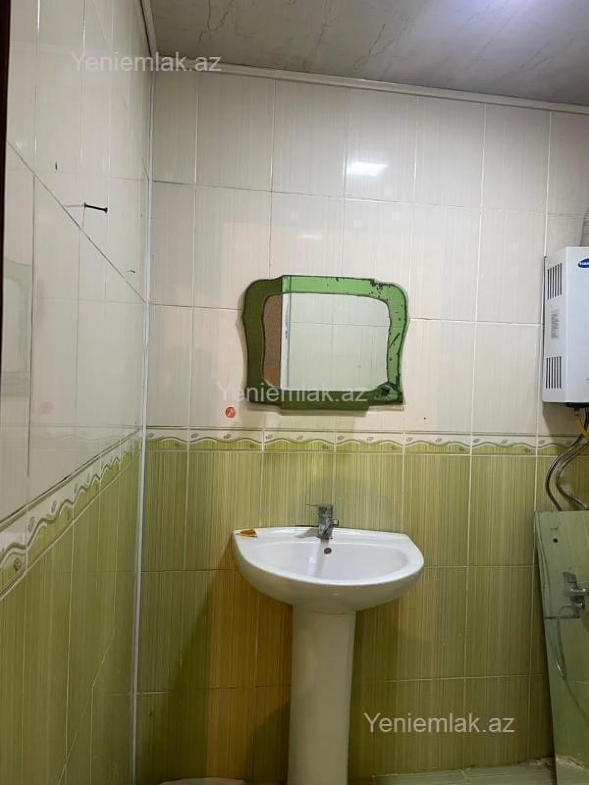 Satılır 2 otaqlı köhnə tikili 54 m²