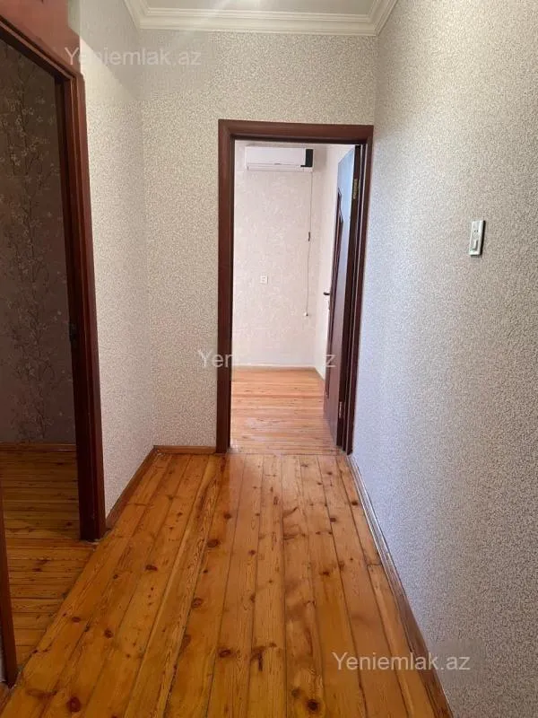 Satılır 2 otaqlı köhnə tikili 54 m²