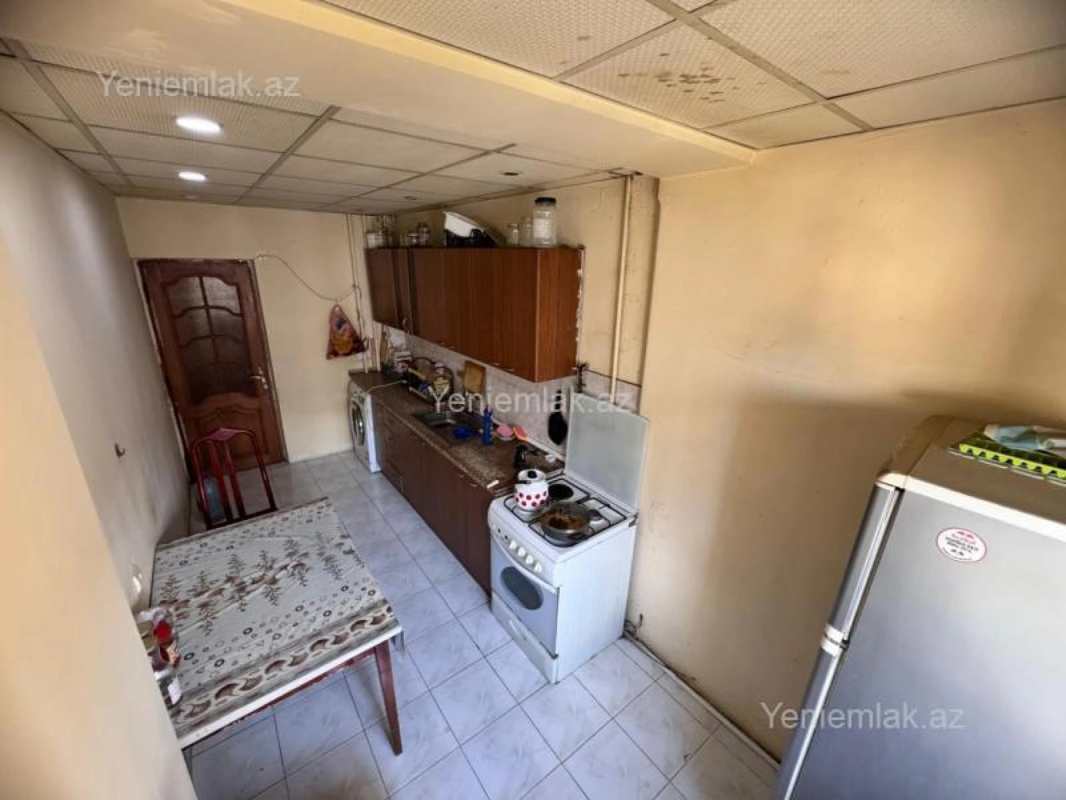Satılır 3 otaqlı köhnə tikili 95 m²