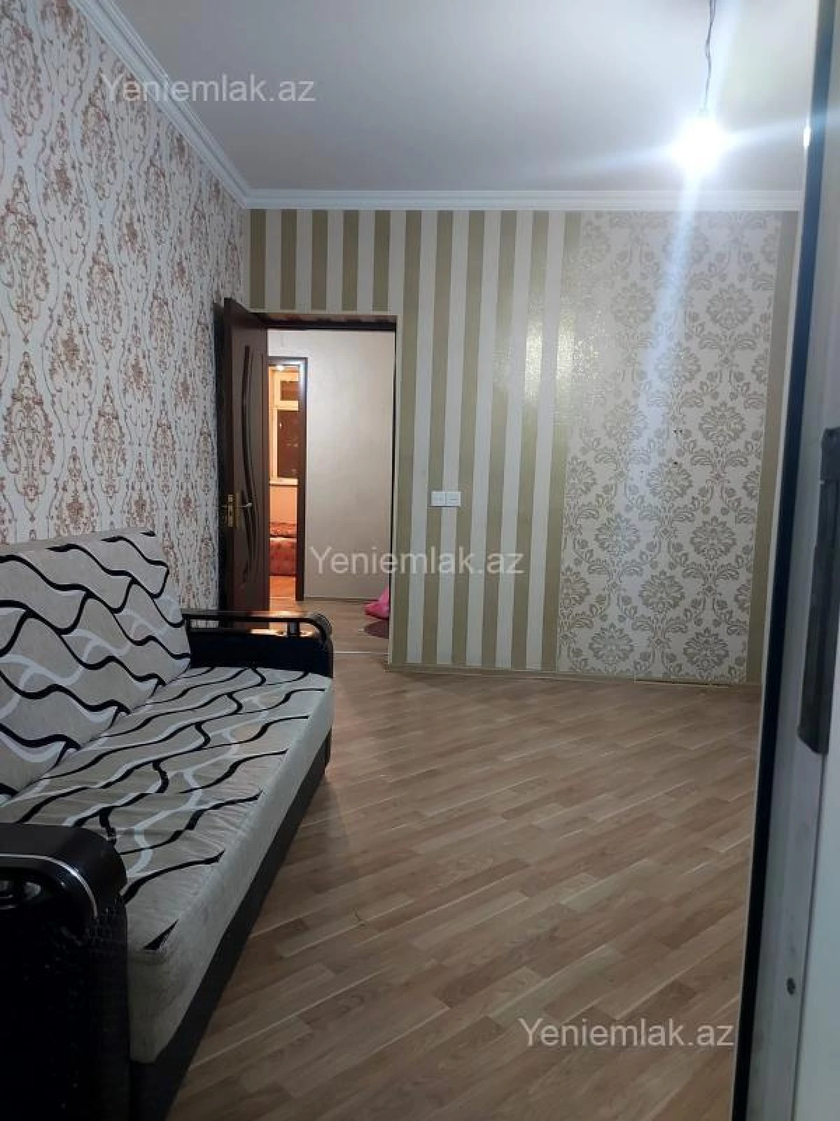 Satılır 2 otaqlı köhnə tikili 65 m²