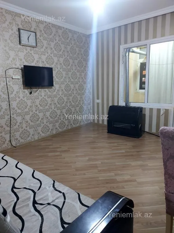 Satılır 2 otaqlı köhnə tikili 65 m²