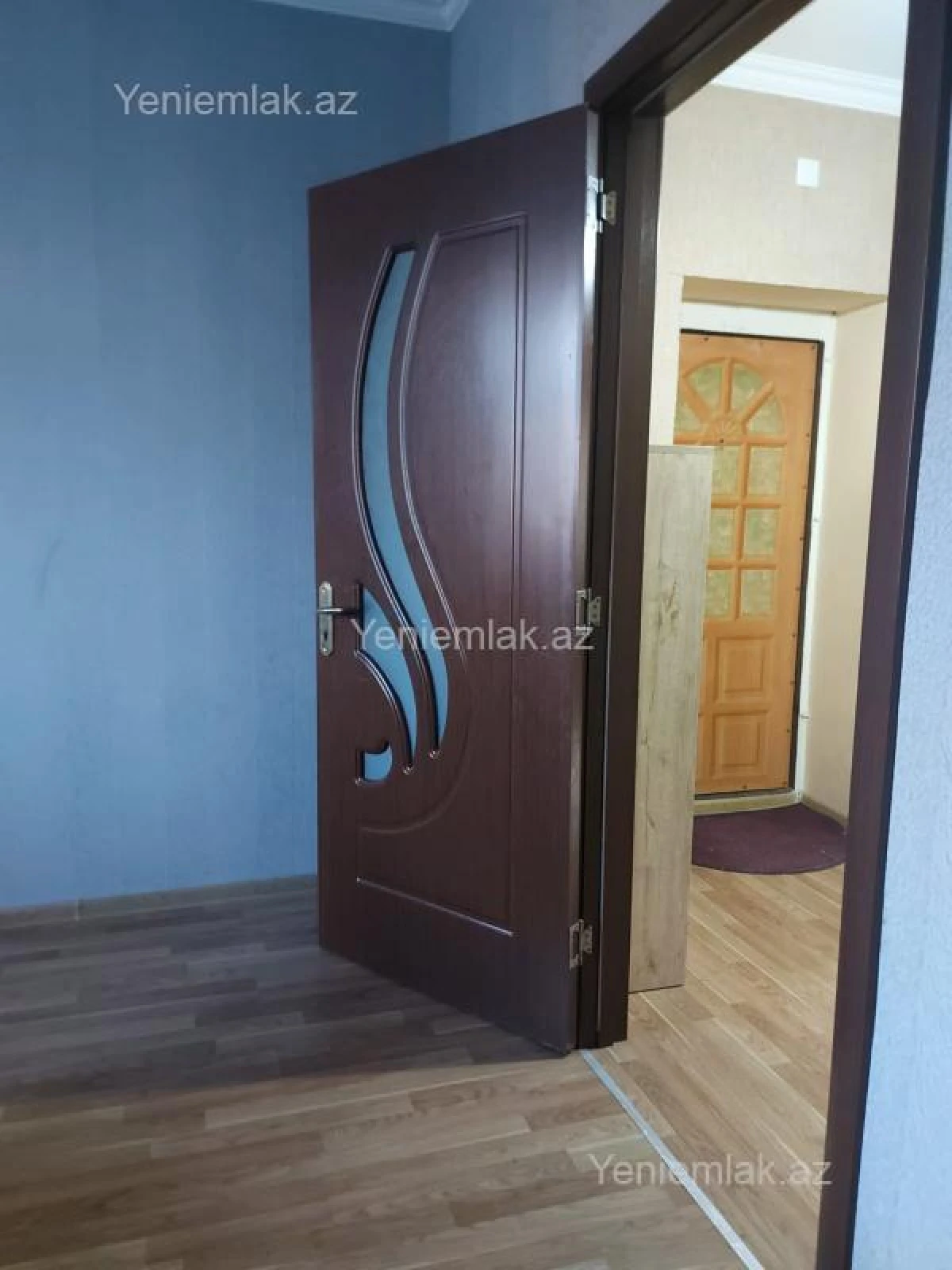 Satılır 2 otaqlı köhnə tikili 65 m²