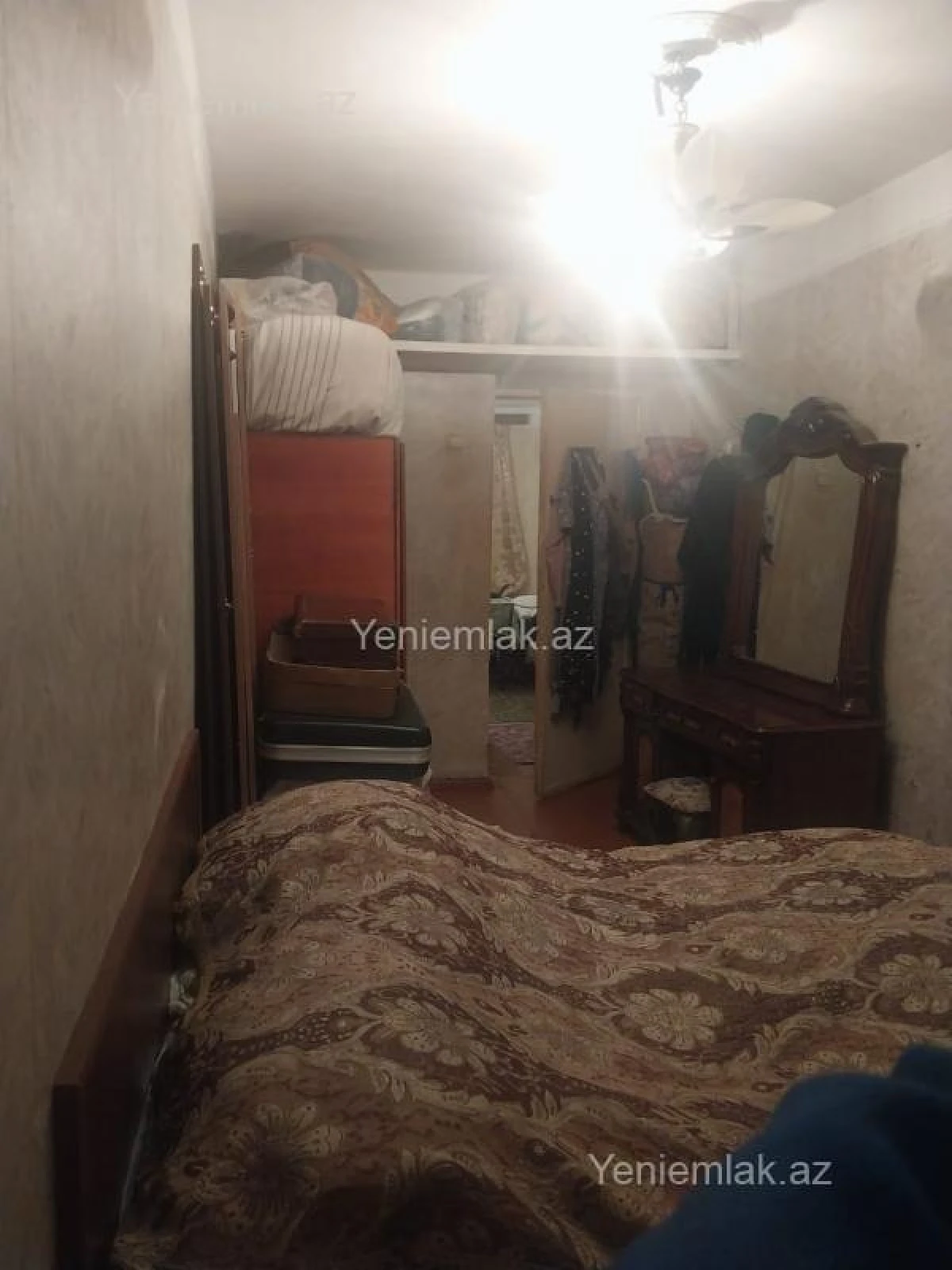 Satılır 2 otaqlı köhnə tikili 55 m²