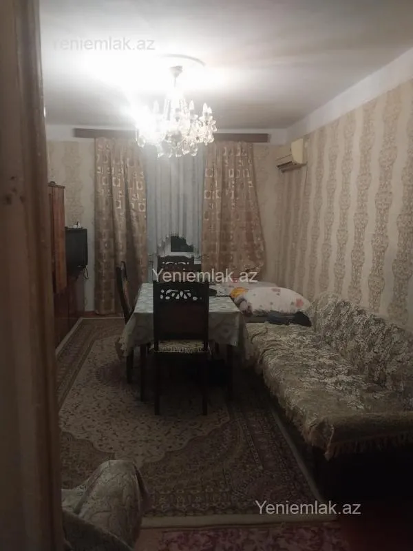 Satılır 2 otaqlı köhnə tikili 55 m²