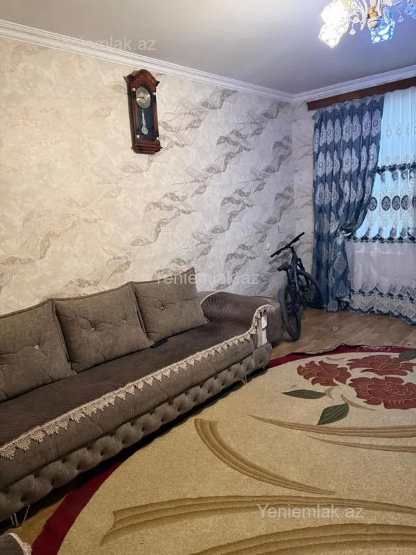 Satılır 3 otaqlı köhnə tikili 72 m²