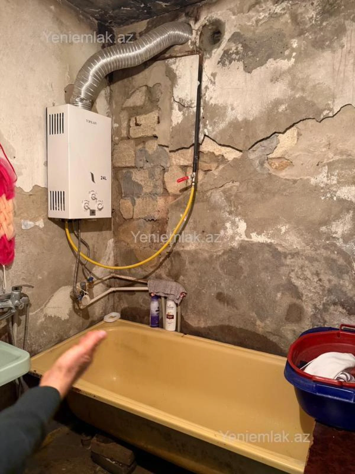 Satılır 3 otaqlı köhnə tikili 72 m²
