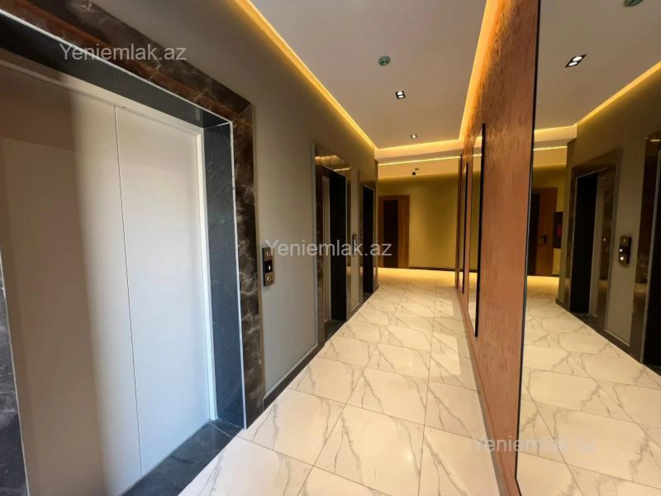 Satılır 3 otaqlı yeni tikili 100 m²