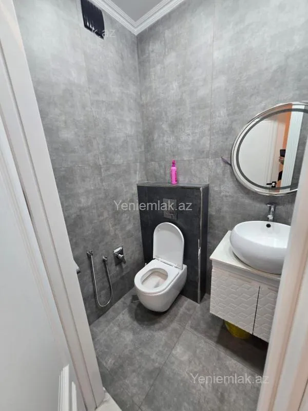 Satılır 3 otaqlı yeni tikili 100 m²