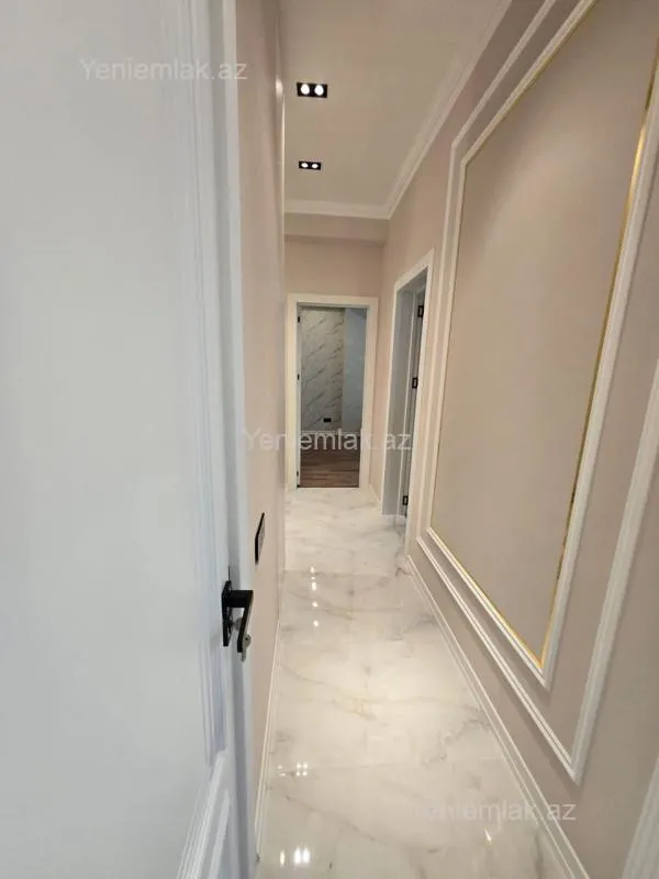 Satılır 3 otaqlı yeni tikili 100 m²