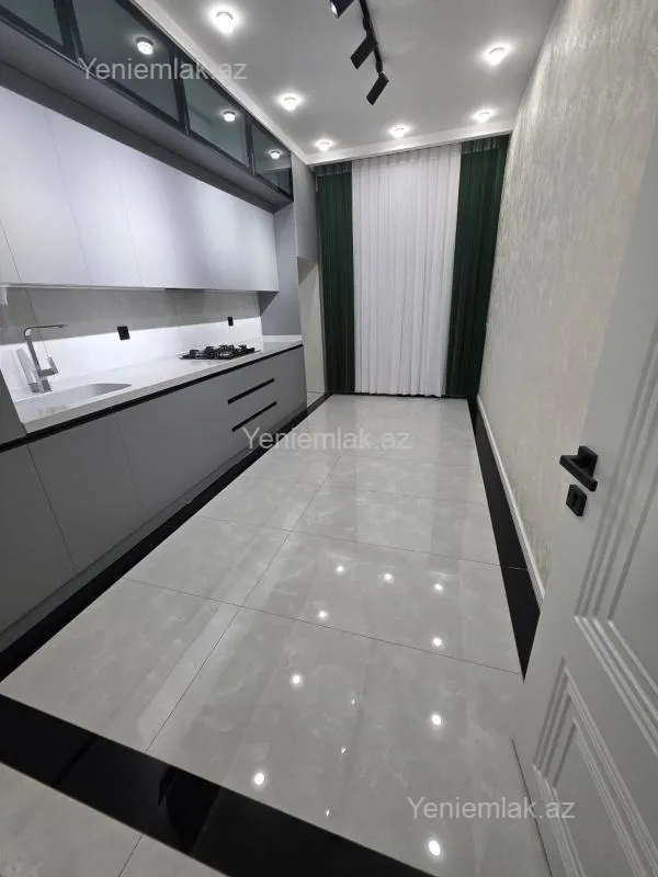 Satılır 4 otaqlı yeni tikili 134 m²