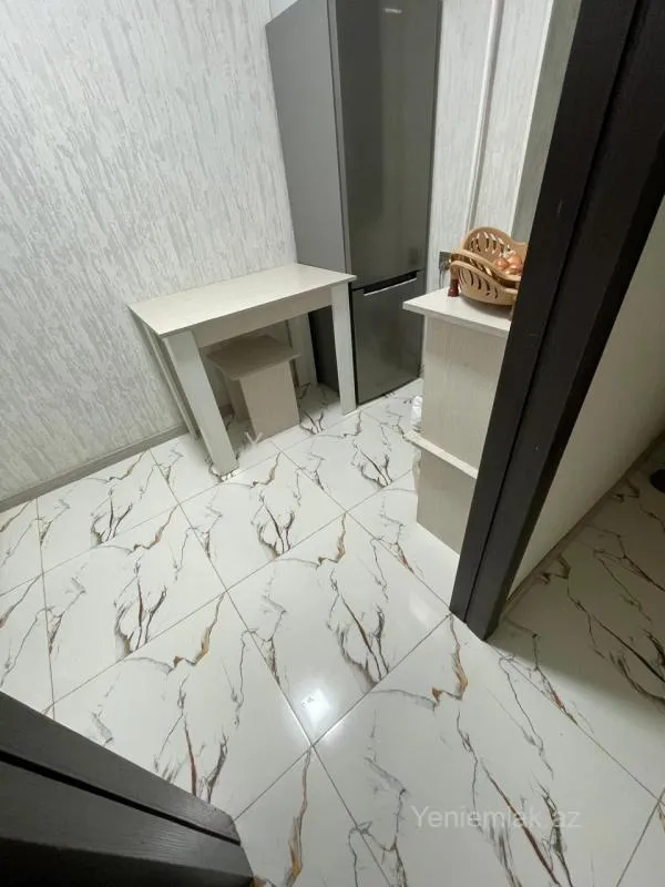 Satılır 2 otaqlı köhnə tikili 40 m²