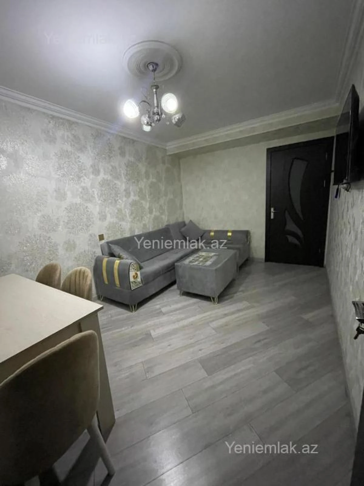 Satılır 2 otaqlı köhnə tikili 40 m²