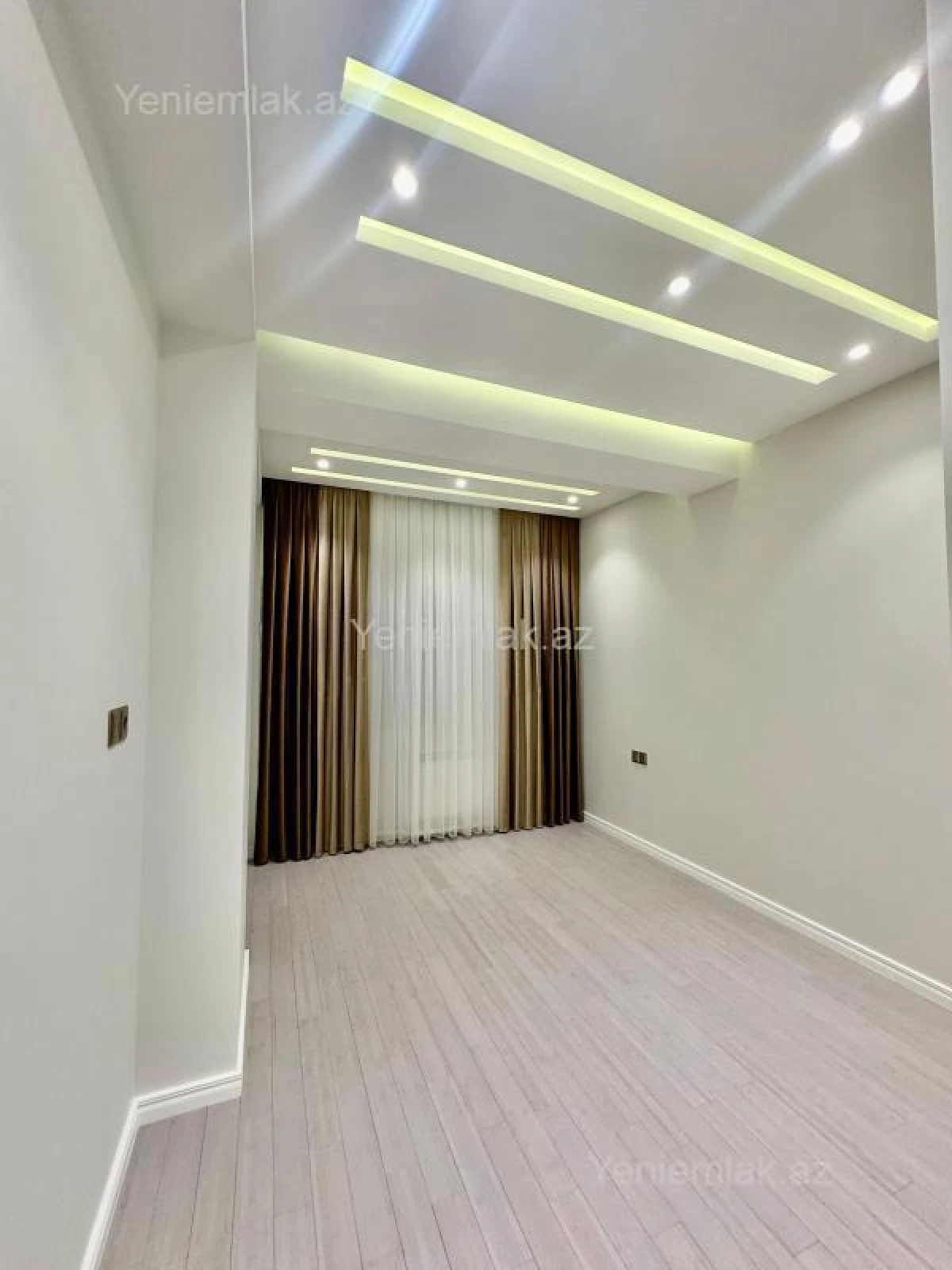Satılır 3 otaqlı yeni tikili 129 m²