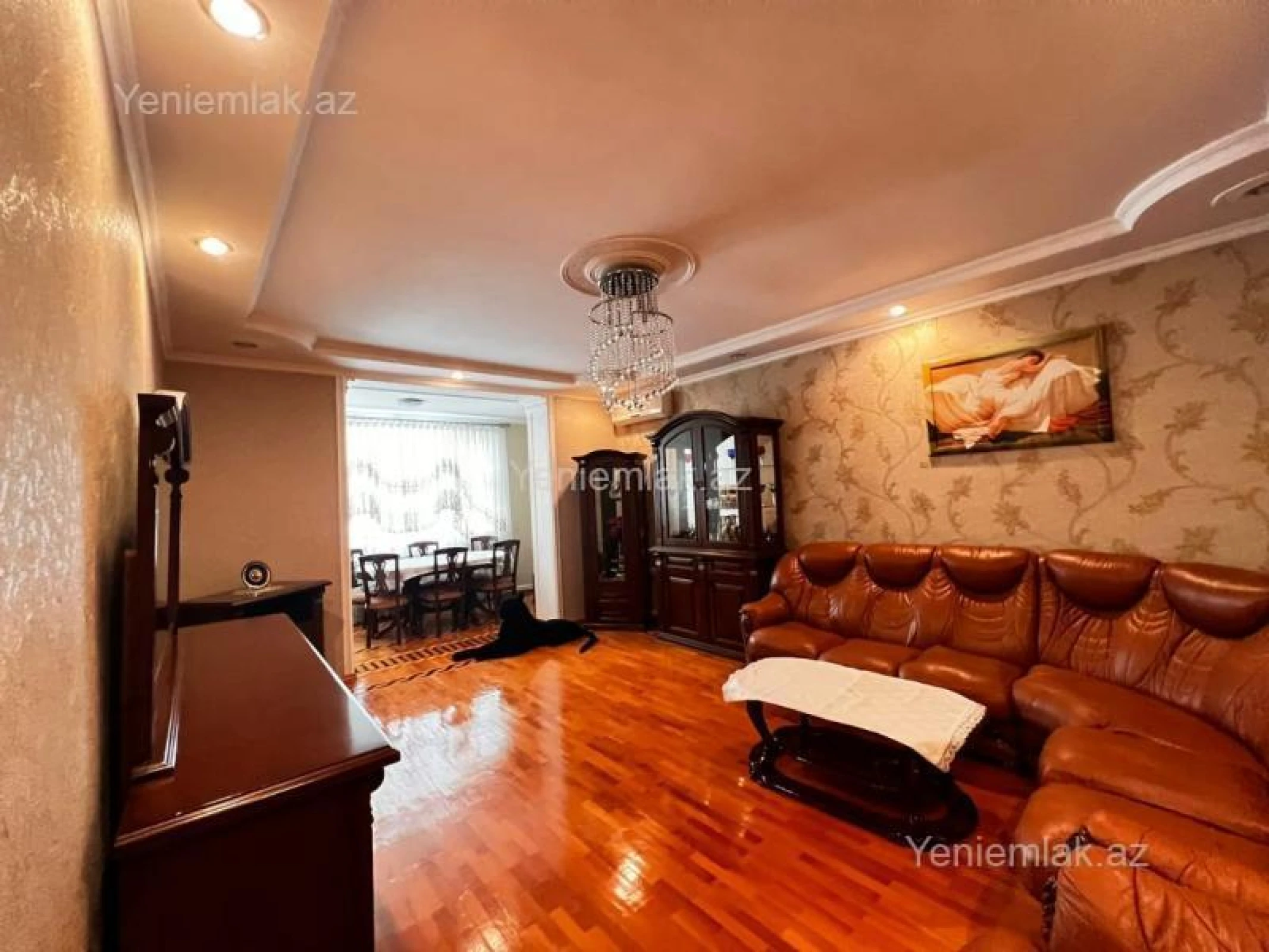 Satılır 3 otaqlı köhnə tikili 110 m²