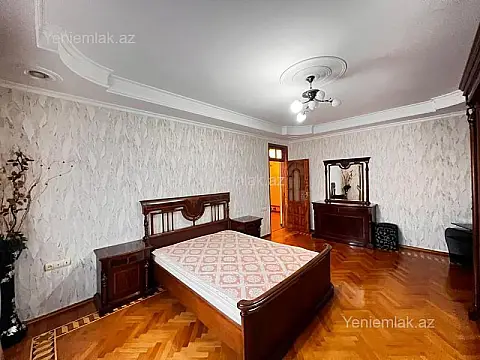 Satılır 3 otaqlı köhnə tikili 103 m²