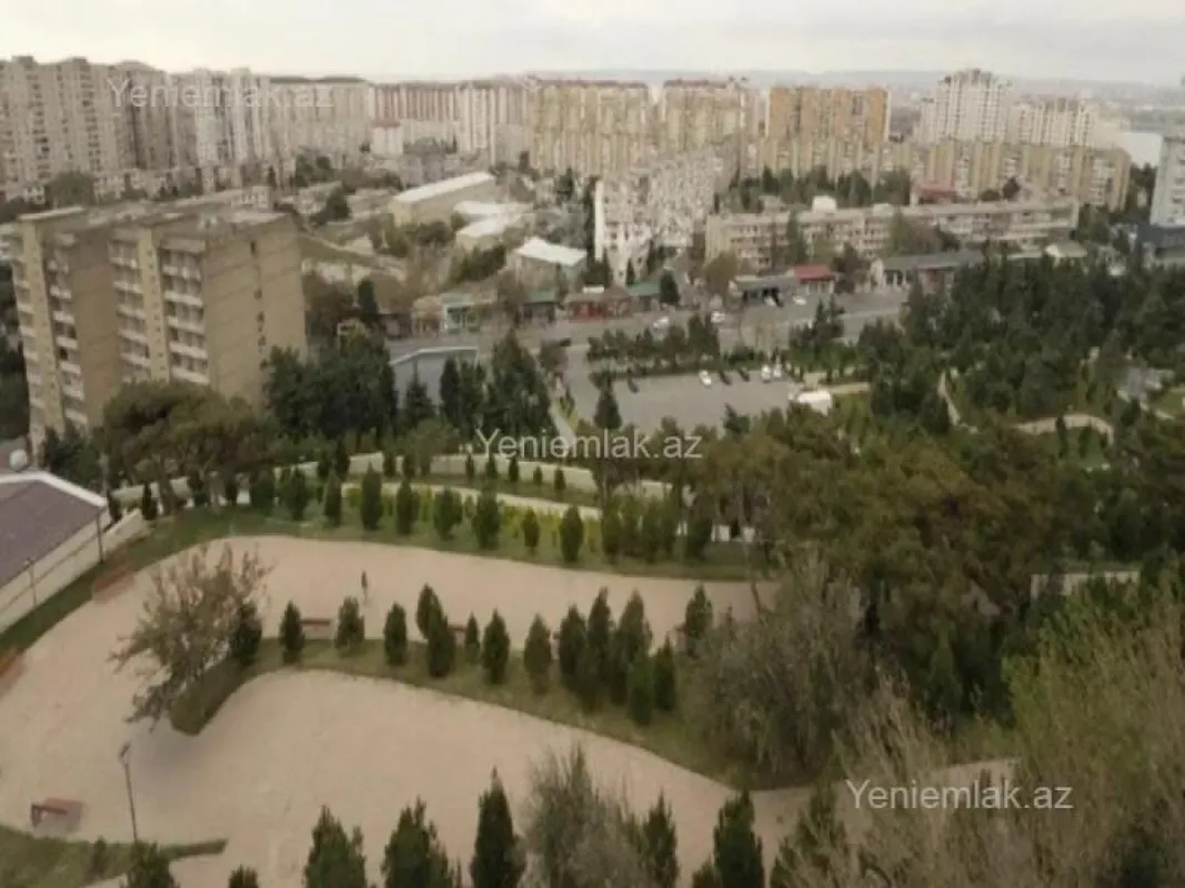 Satılır 3 otaqlı köhnə tikili 80 m²