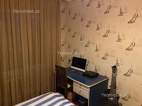 Satılır 3 otaqlı köhnə tikili 80 m²