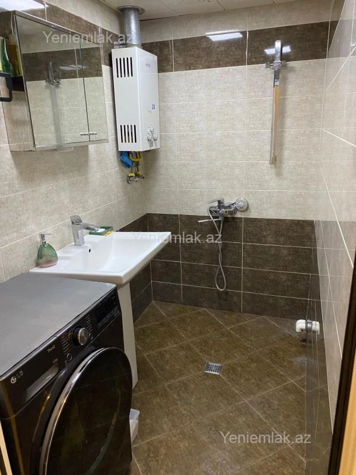 Satılır 3 otaqlı köhnə tikili 80 m²