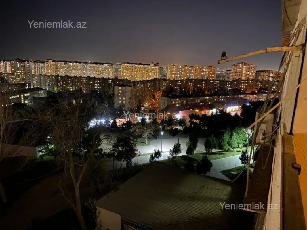 Satılır 3 otaqlı köhnə tikili 80 m²