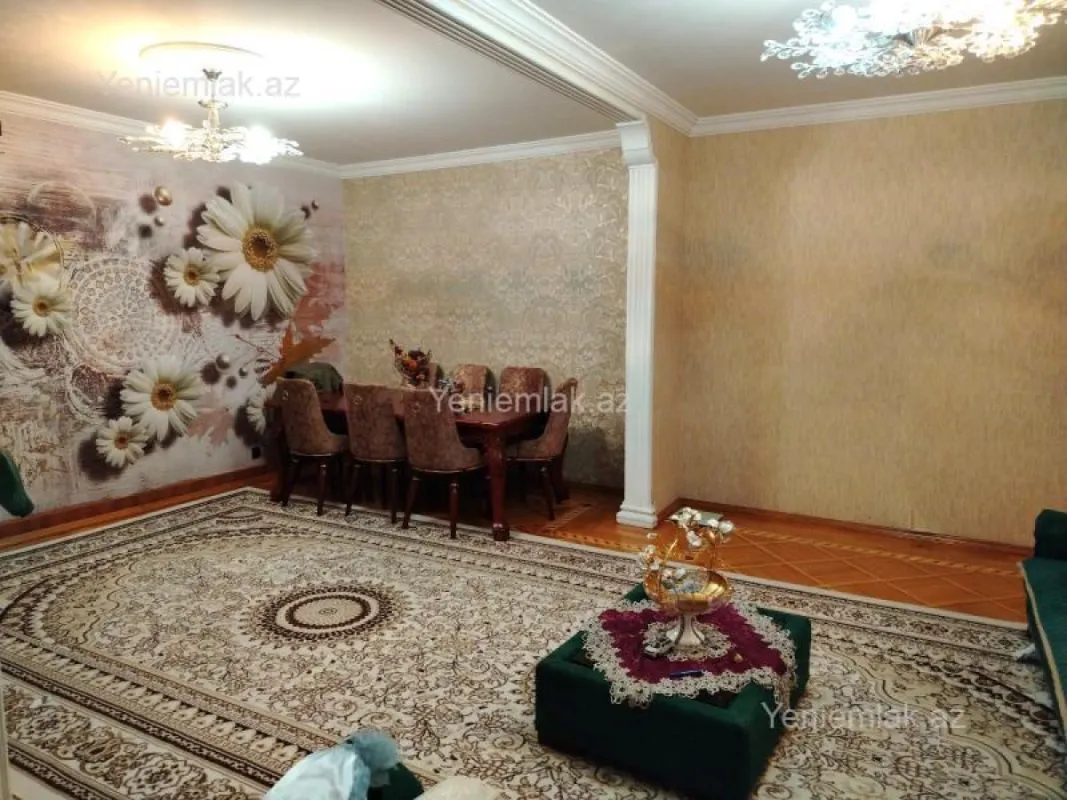 Satılır 5 otaqlı köhnə tikili 120 m²
