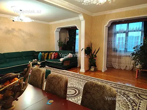 Satılır 5 otaqlı köhnə tikili 120 m²
