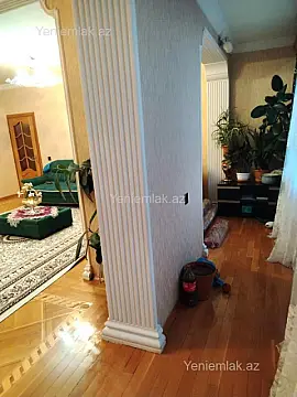 Satılır 5 otaqlı köhnə tikili 120 m²