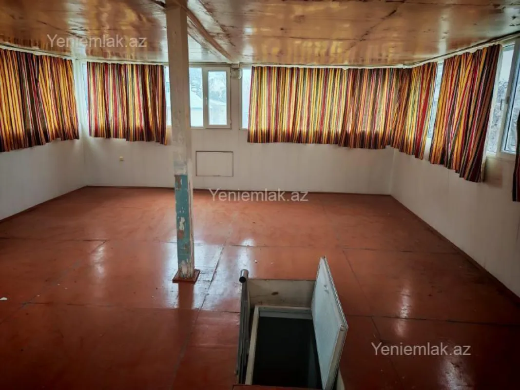 Satılır 4 otaqlı həyət evi 267 m²